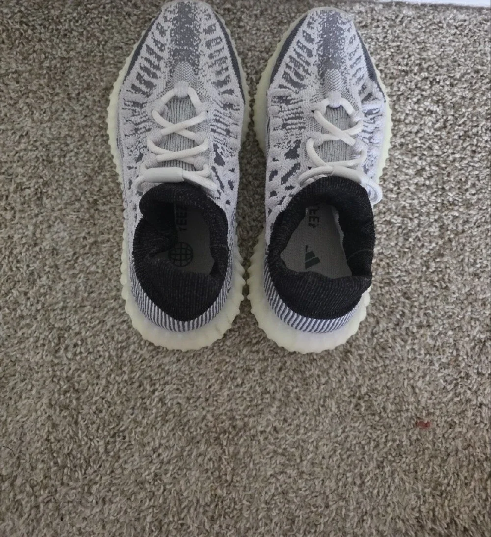 ADIDAS YEEZY BOOST 350 V2